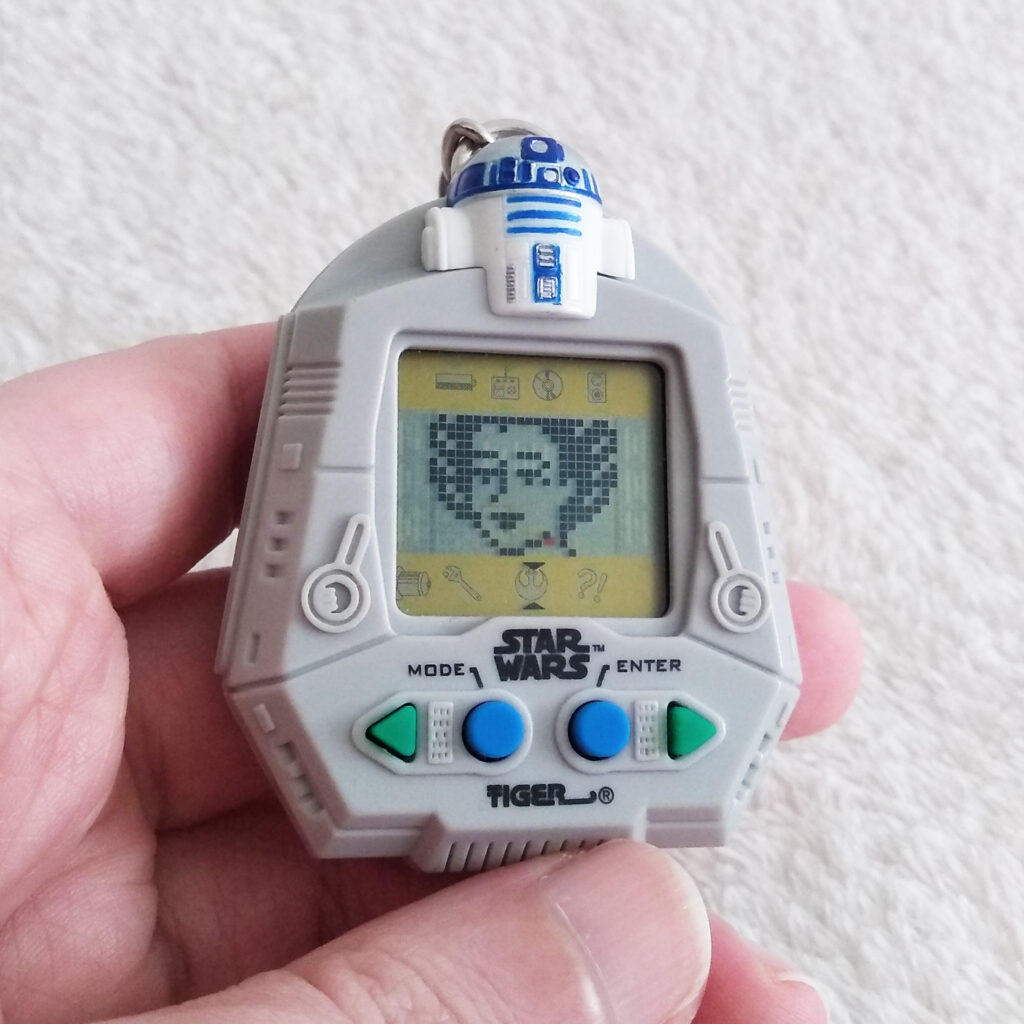 R2-D2 Star Wars Giga Pets Princess Leia Successful