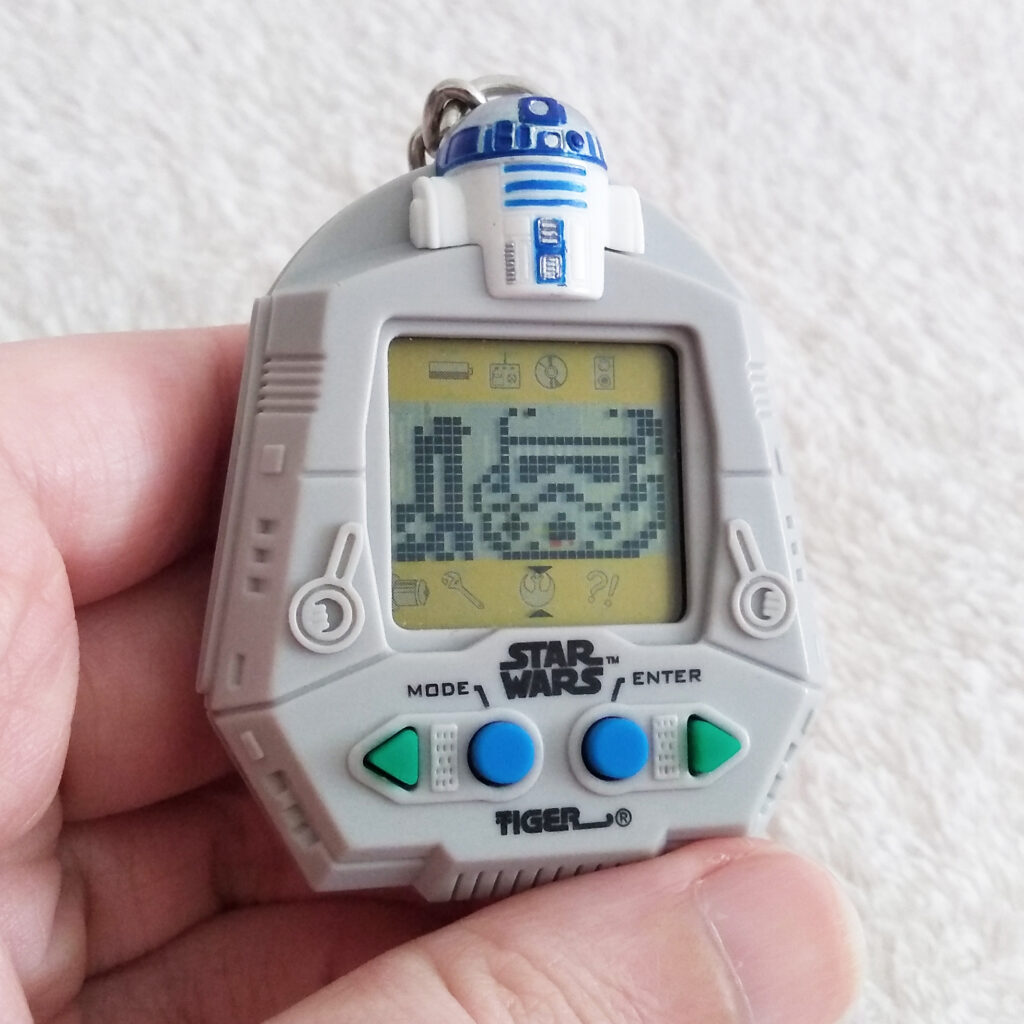 R2-D2 Star Wars Giga Pets Stormtrooper Successful