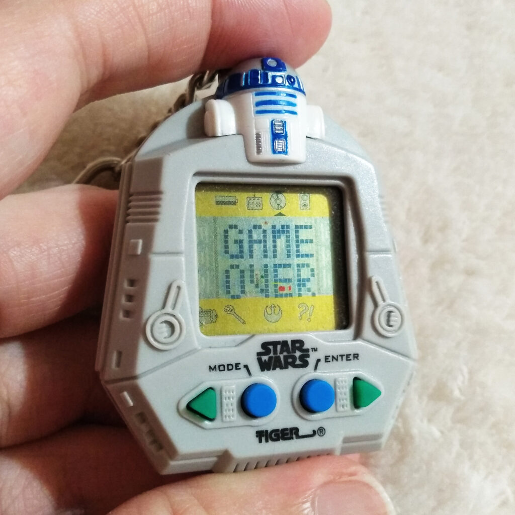 R2-D2 Star Wars Giga Pets Game Over