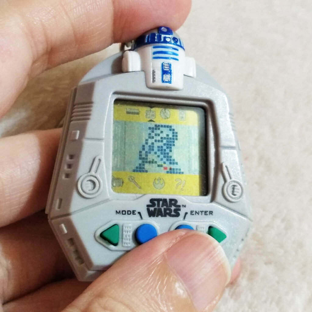 R2-D2 Star Wars Giga Pets Left