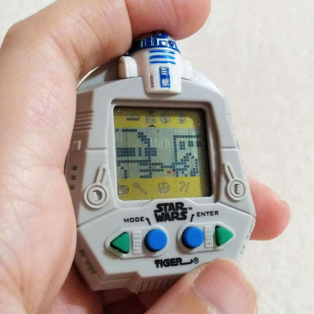 R2-D2 Star Wars Giga Pets Link