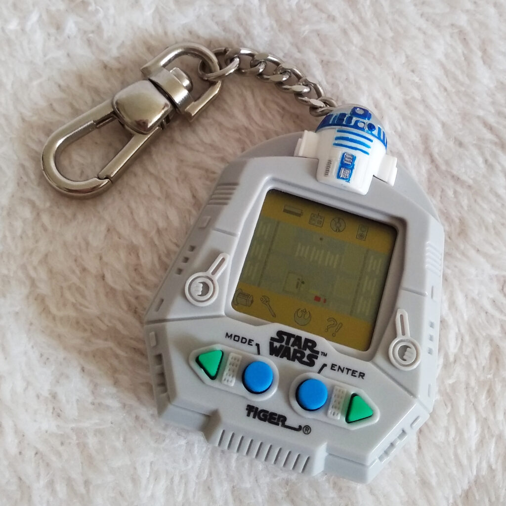 R2-D2 Star Wars Giga Pets Off